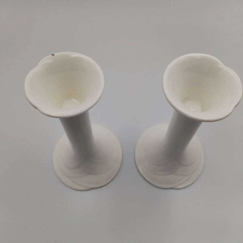 Vtg Royal Doulton Hotel Porcelain England White Candlestick Hloders 6. 5